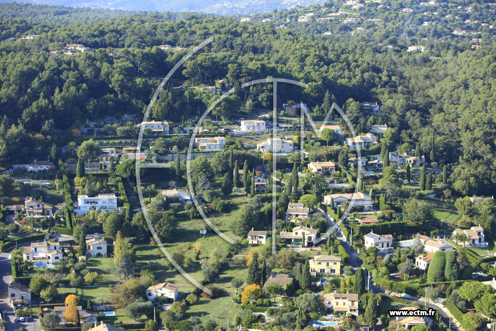 Photo arienne de La Colle-sur-Loup (Chemin des Allgres)