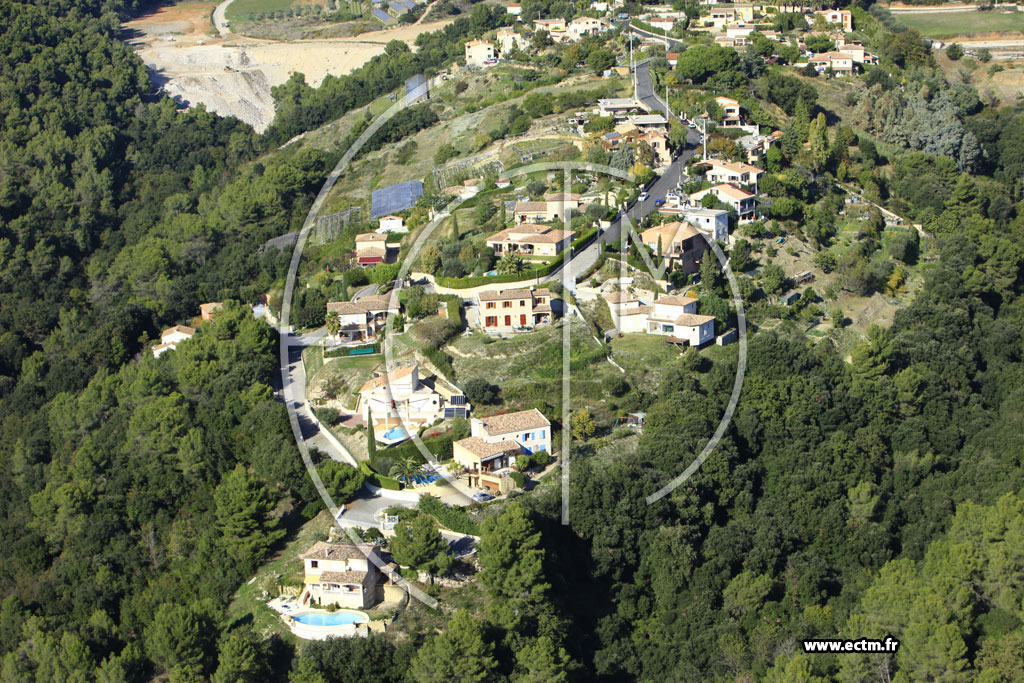 Photo arienne de Saint-Laurent-du-Var (Chemin du Collet Rouge)