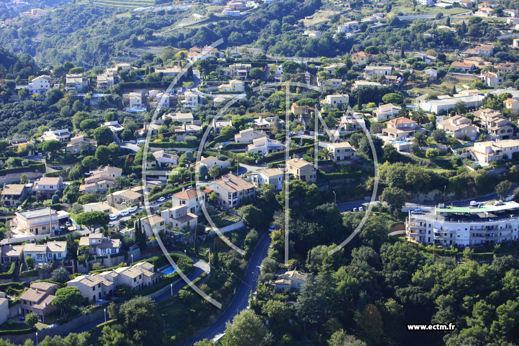 Photo arienne de Saint-Laurent-du-Var (Corniche d'Agrimont)