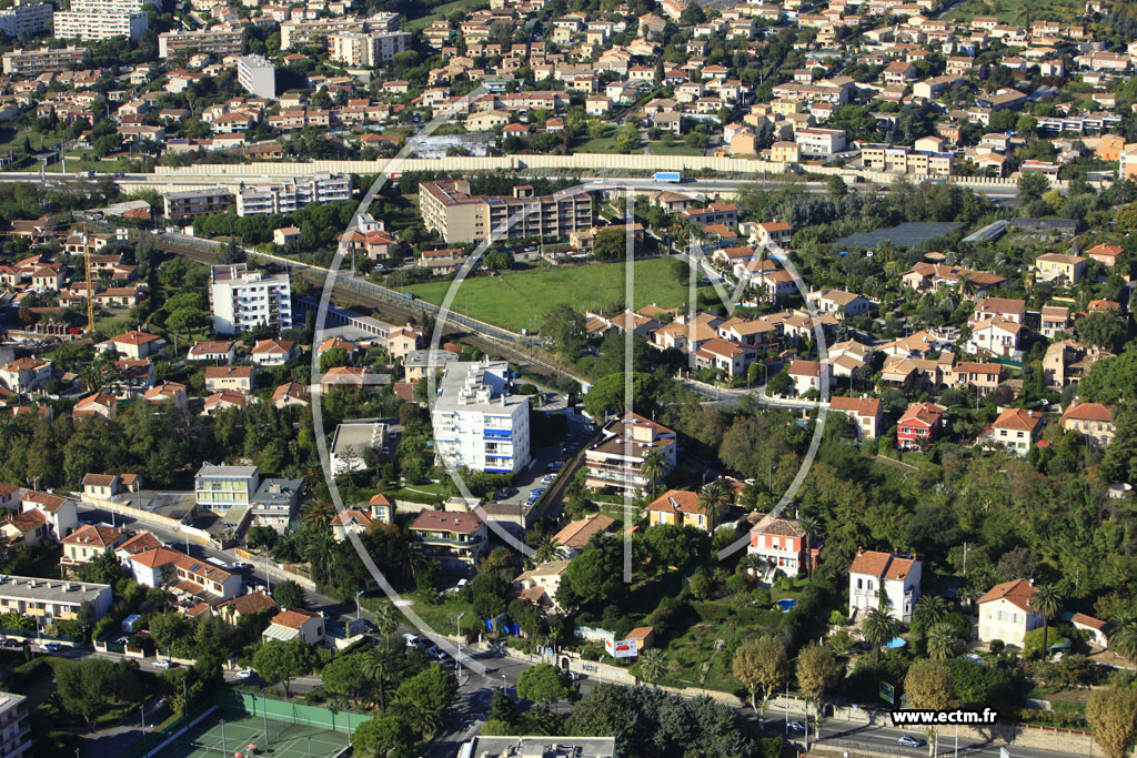 Photo arienne de Saint-Laurent-du-Var (Route des Vespins)