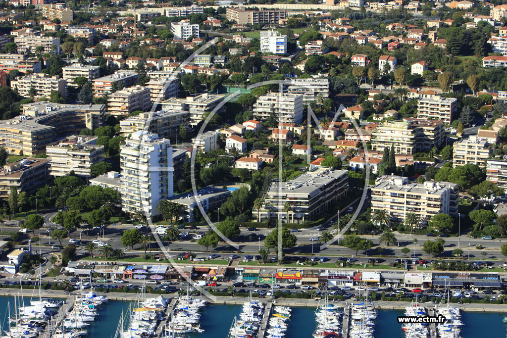 Photo arienne de Saint-Laurent-du-Var (Route du Bord de Mer)
