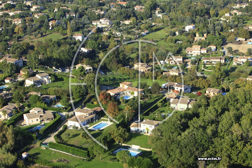 Photo arienne de Vence (Chemin de la Plus Haute Sine)