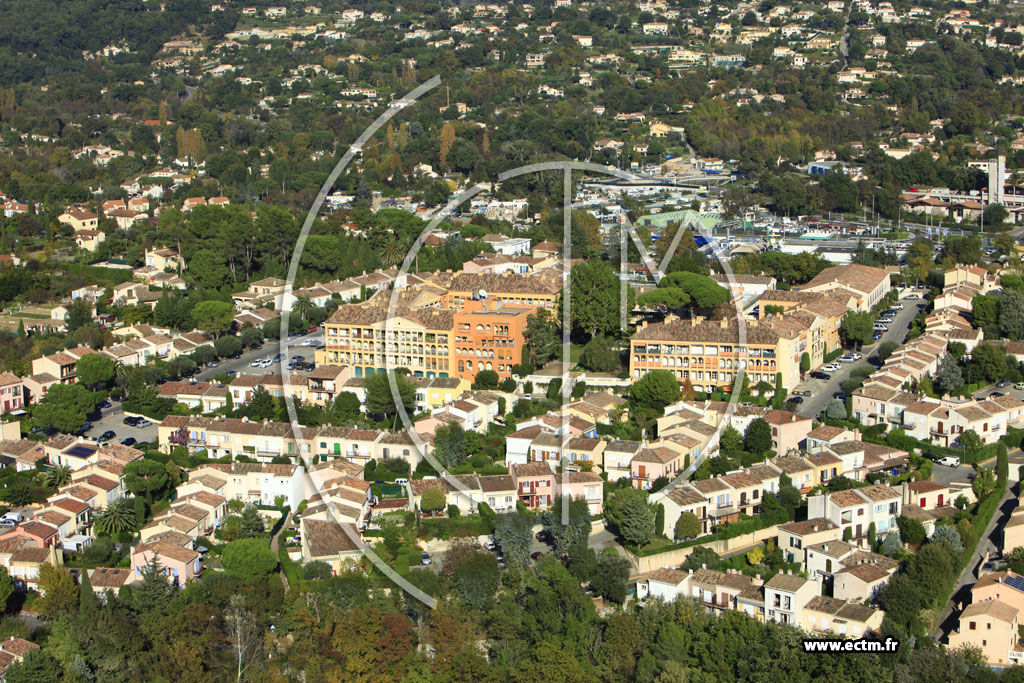 Photo arienne de Villeneuve-Loubet (Avenue Circulaire)