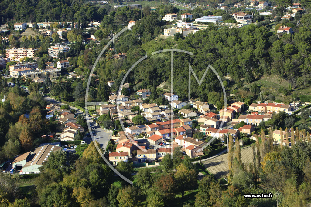 Photo arienne de Villeneuve-Loubet (Avenue des Ferrayonnes)