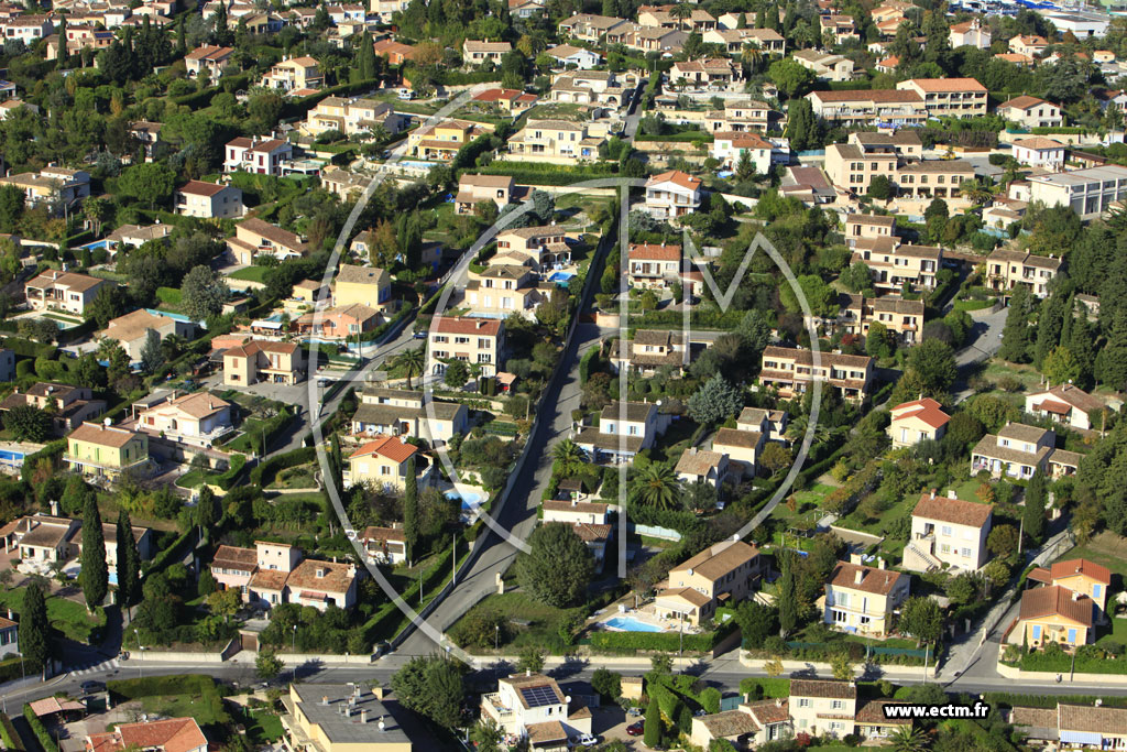Photo arienne de Villeneuve-Loubet (Monte de la Calade)