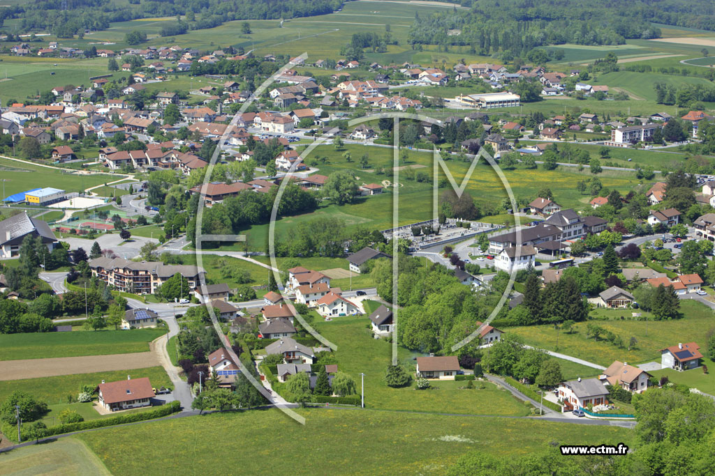 Photo arienne de Bons-en-Chablais