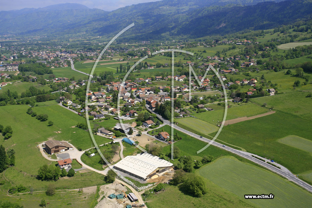 Photo arienne de Bons-en-Chablais (Langin)