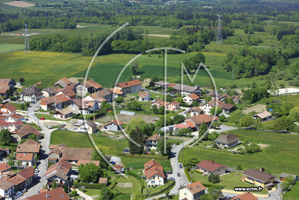 Photo arienne de Bons-en-Chablais (Loyer)