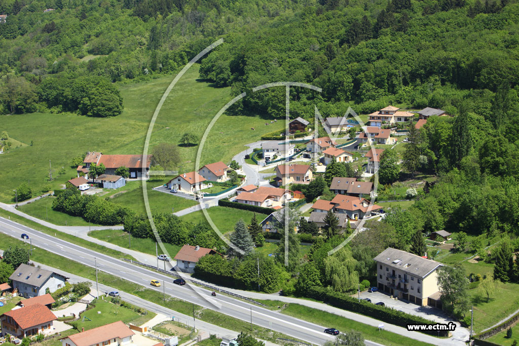 Photo arienne de Cranves-Sales (Route de la Chandouze)