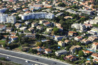 06800 Cagnes sur Mer - photo - Cagnes-sur-Mer (Avenue des Chnes)