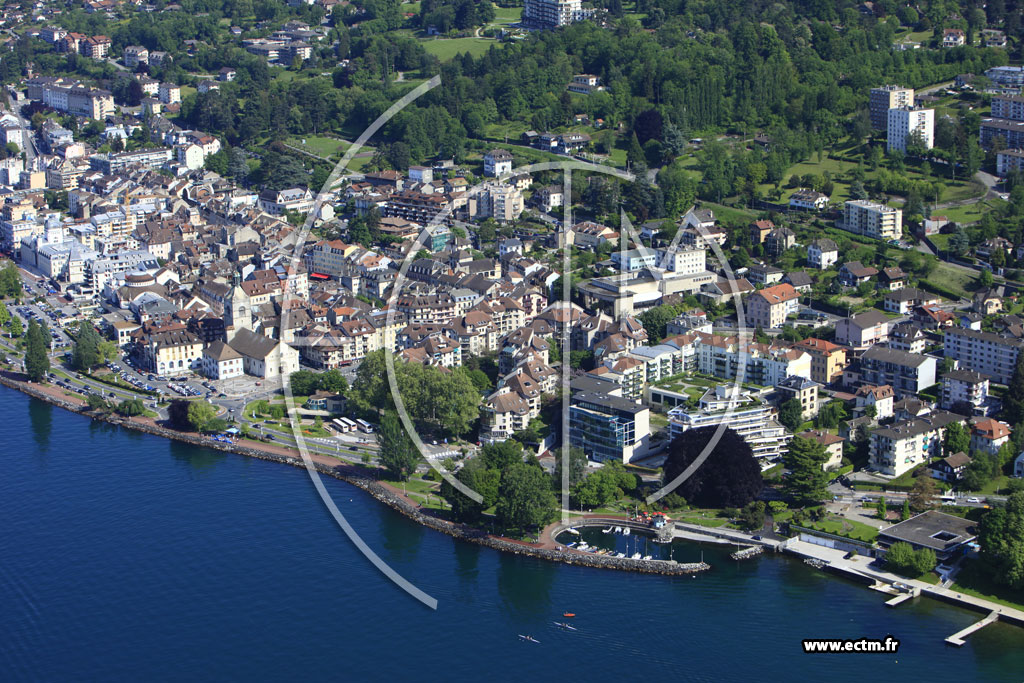 Photo arienne de Evian-les-Bains