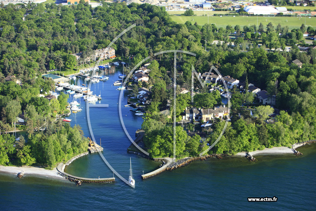 Photo arienne de Thonon-les-Bains (Port Ripaille)