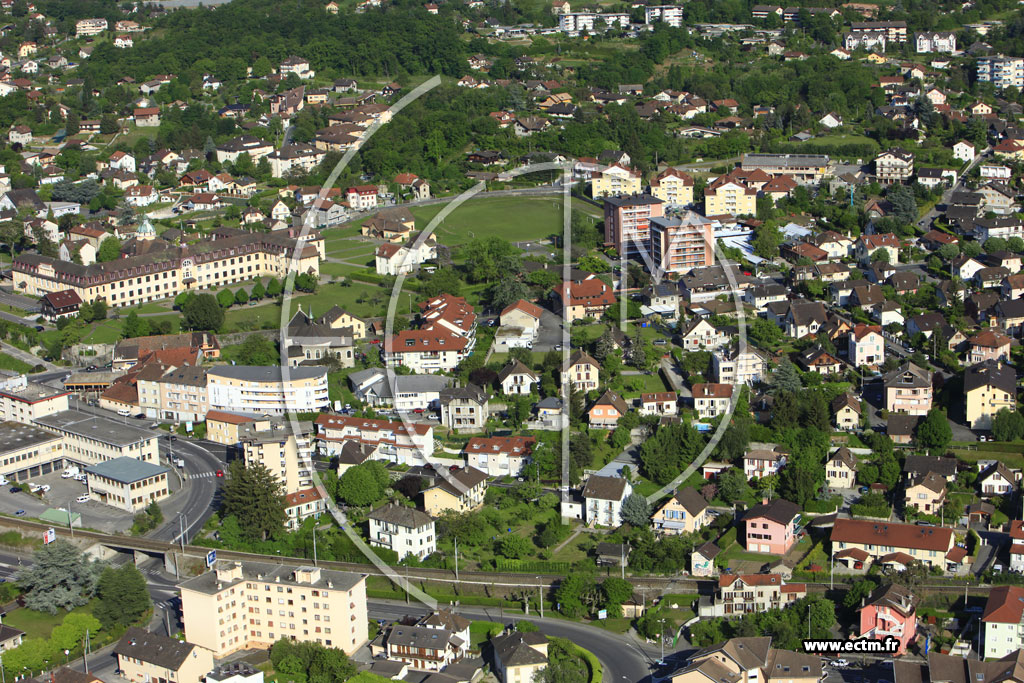 Photo arienne de Thonon-les-Bains (Rue des Alpes)