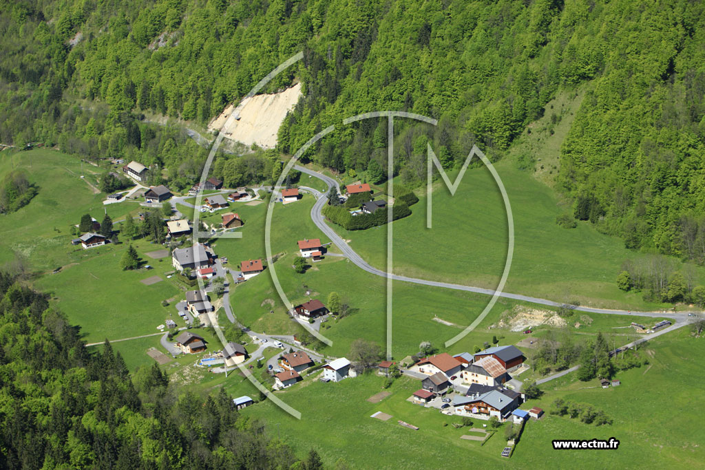 Photo arienne de Bellevaux (La Grassonnire)
