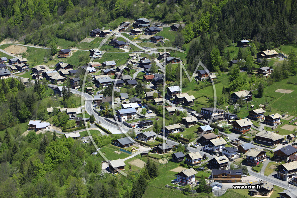 Photo arienne de Montriond (L'El)