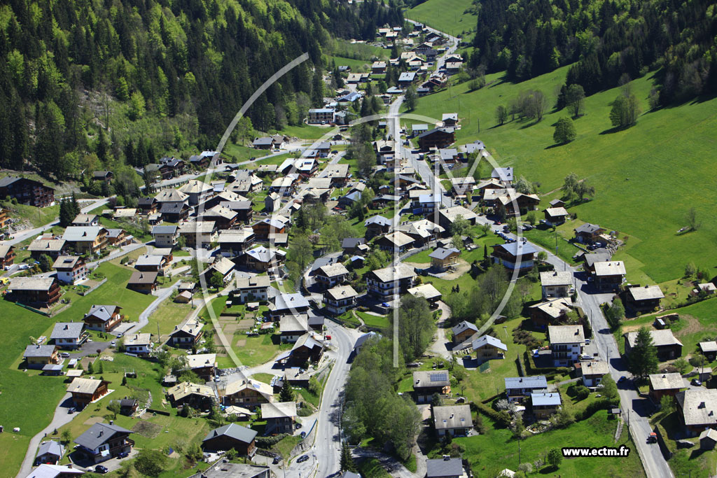 Photo arienne de Morzine (Les Udrezants)