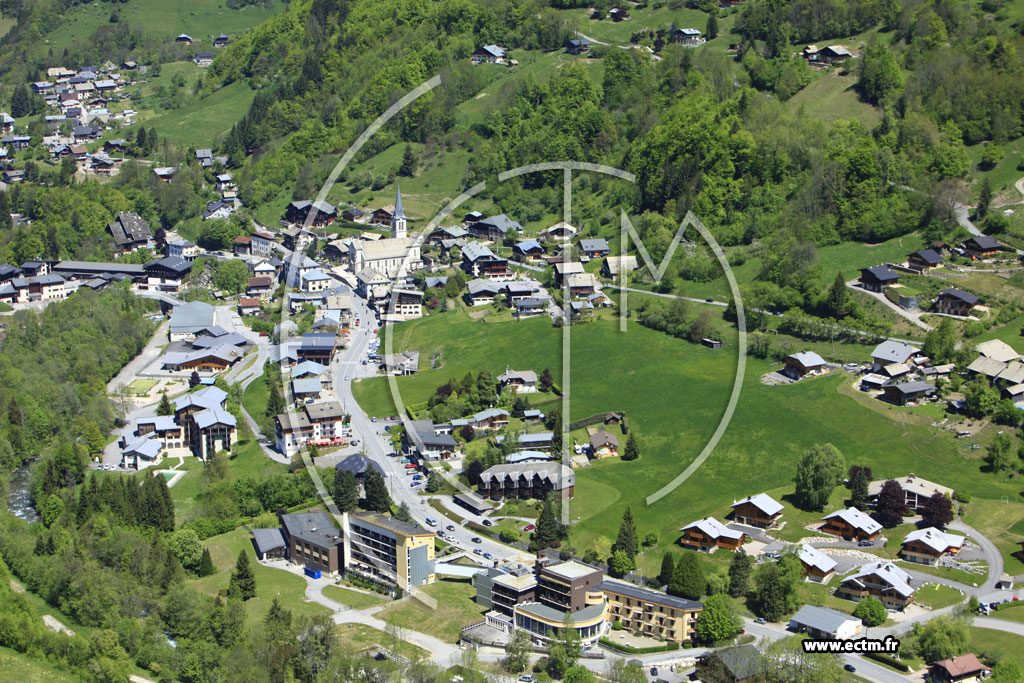 Photo arienne de Saint-Jean-d'Aulps