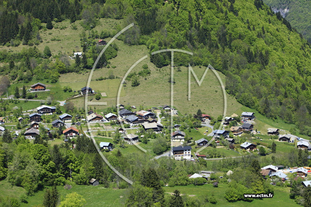 Photo arienne de Saint-Jean-d'Aulps (Les Mouilles)