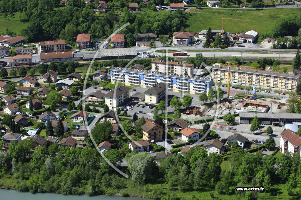 Photo arienne de Bonneville (Avenue des Alpes)