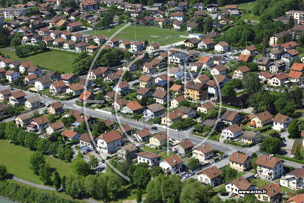 Photo arienne de Cluses (La Sardagne)