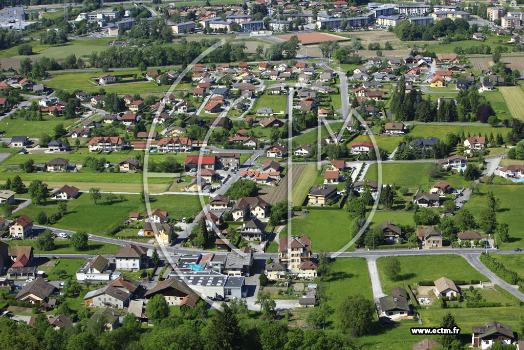 Photo arienne de Marnaz (Avenue du Mont Blanc)