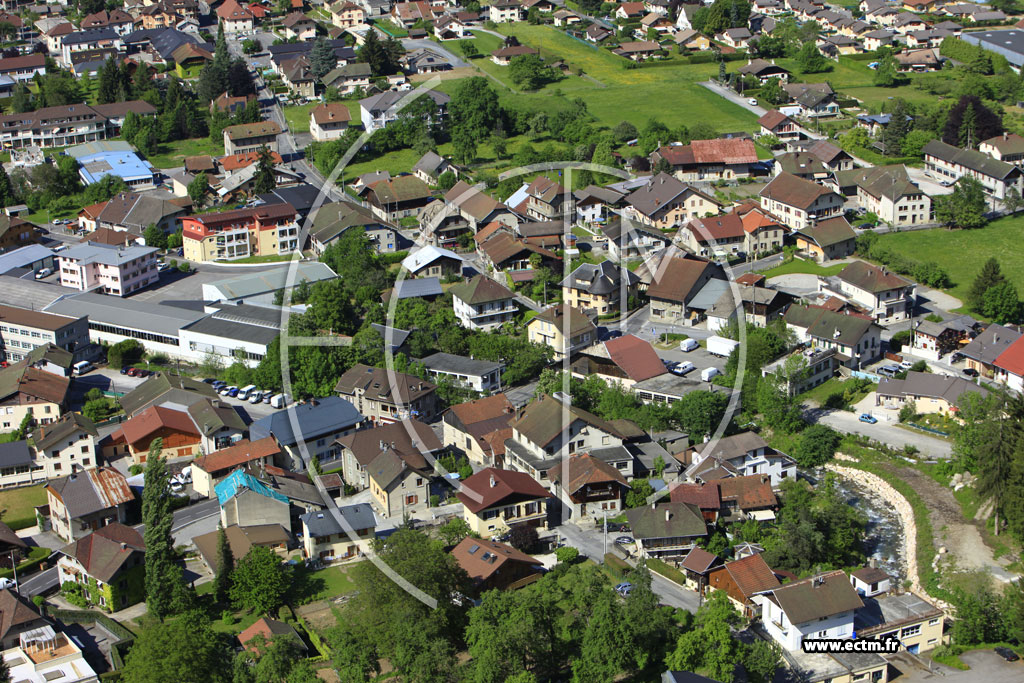 Photo arienne de Scionzier (Avenue de la Colombire)
