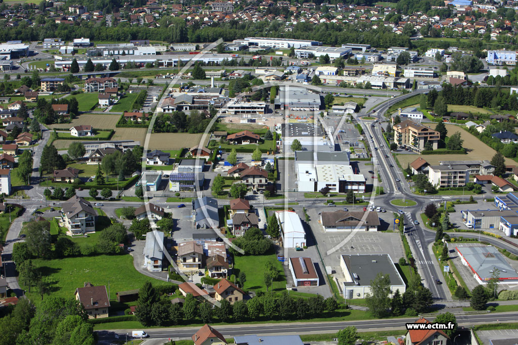 Photo arienne de Scionzier (Avenue du Crozet)