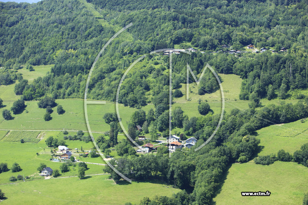 Photo arienne de Aiton (Montgrepont)