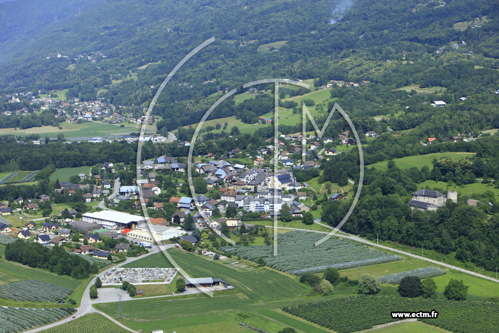 Photo arienne de Sainte-Hlne-sur-Isre