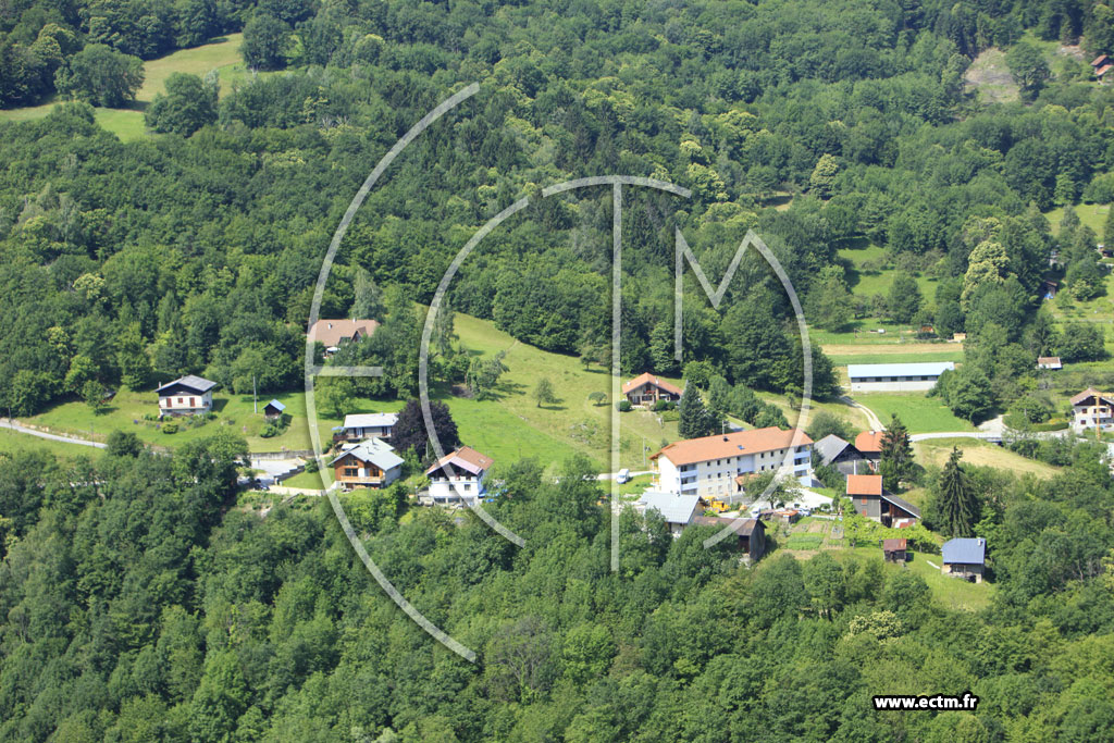 Photo arienne de Saint-Paul-sur-Isere (La Croix)