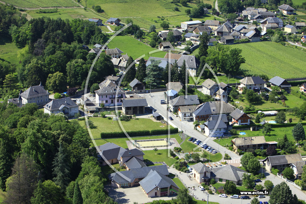 Photo arienne de Saint-Jean-de-La-Porte