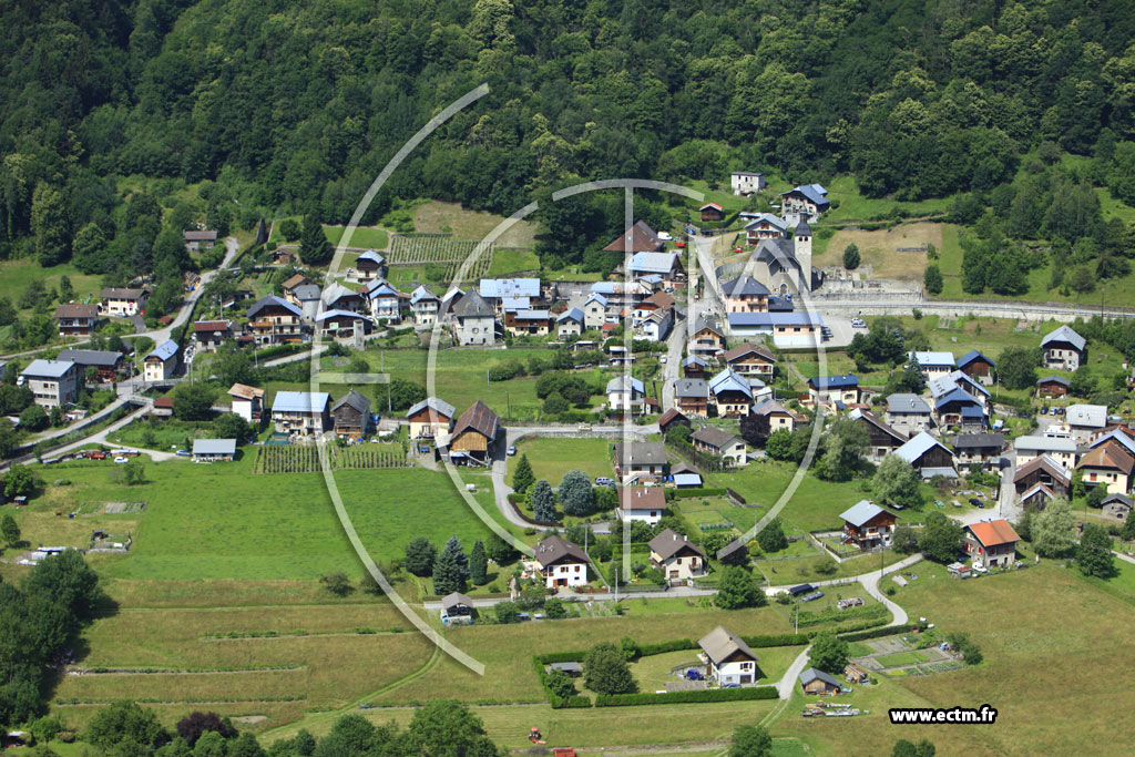 Photo arienne de Saint-Paul-sur-Isre