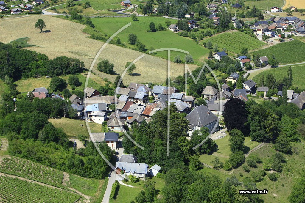 Photo arienne de Saint-Pierre-d'Albigny (Les Allues)