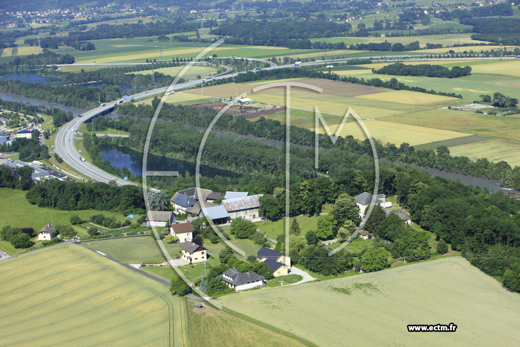 Photo arienne de Sainte-Hlne-du-Lac (Montmeillerat)
