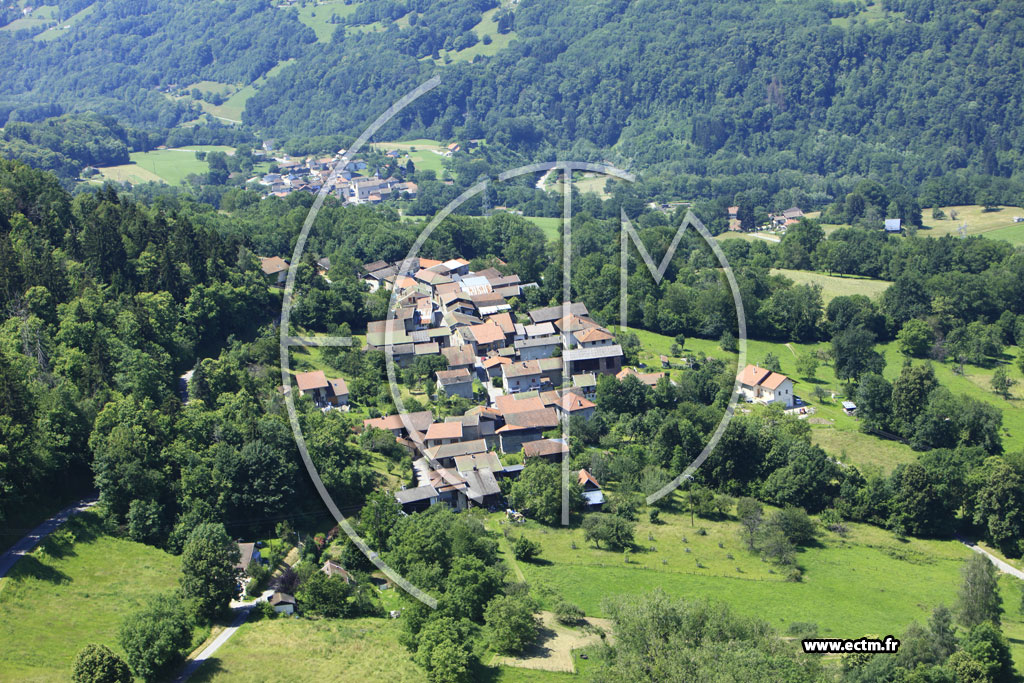 Photo arienne de La Chapelle-du-Bard (Montgaren)