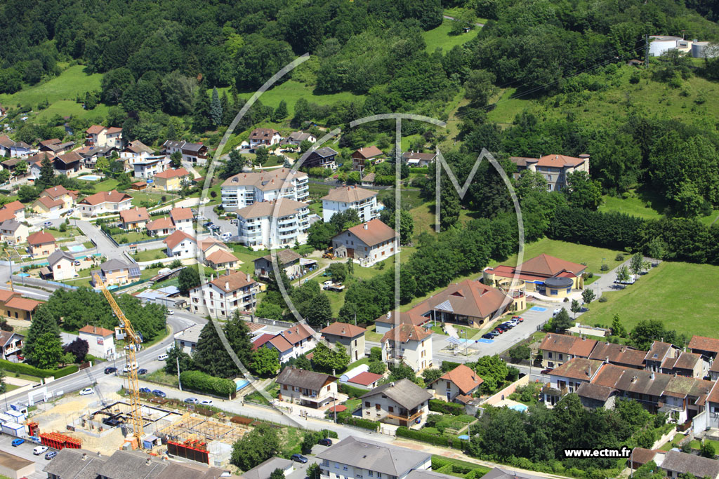 Photo arienne de Pontcharra (Avenue de Savoie)