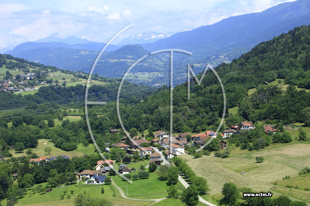 Photo arienne de Saint-Maximin (Les Bretonnires)