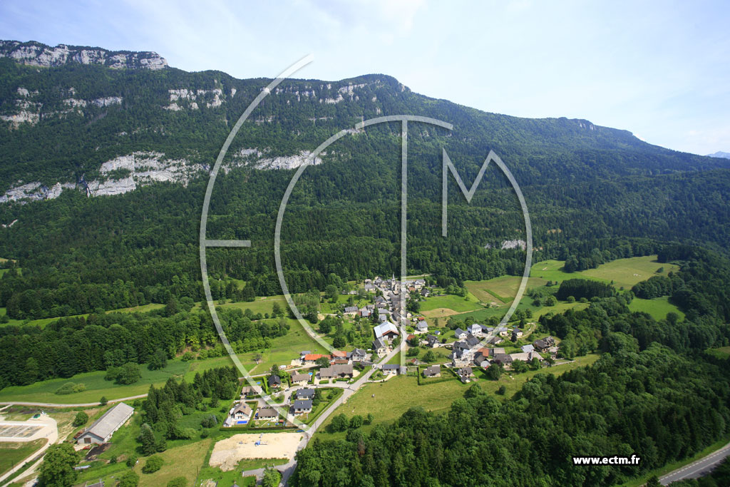 Photo arienne de Saint-Jean-de-Couz
