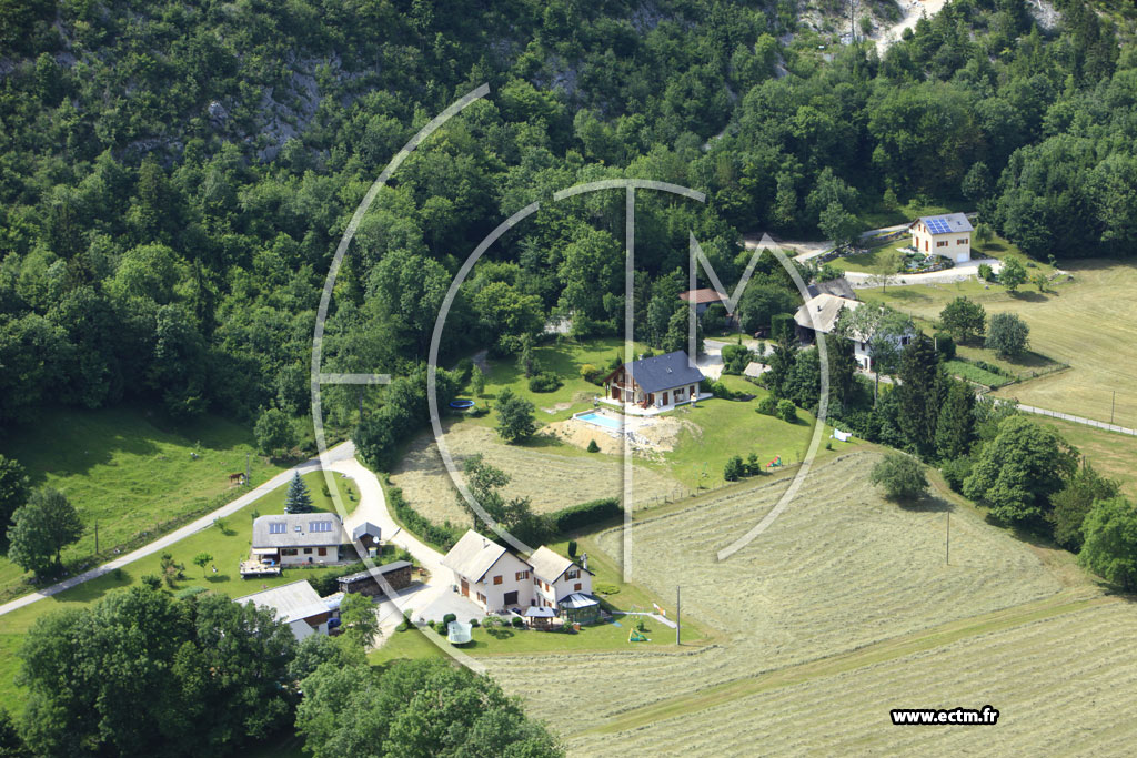 Photo arienne de Saint-Thibaud-de-Couz (Hauteville)