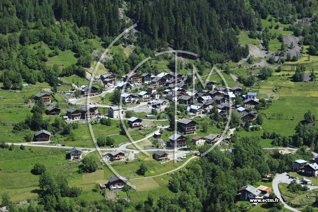 Photo arienne de Sainte-Foy-Tarentaise (Miroir)