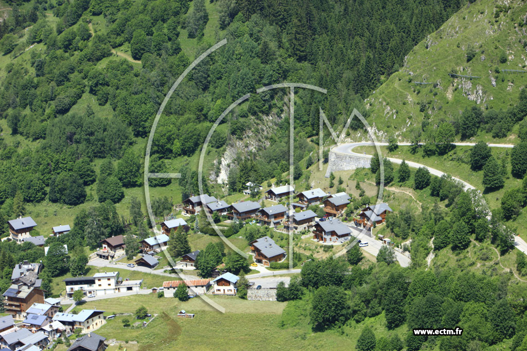 Photo arienne de Champagny-en-Vanoise