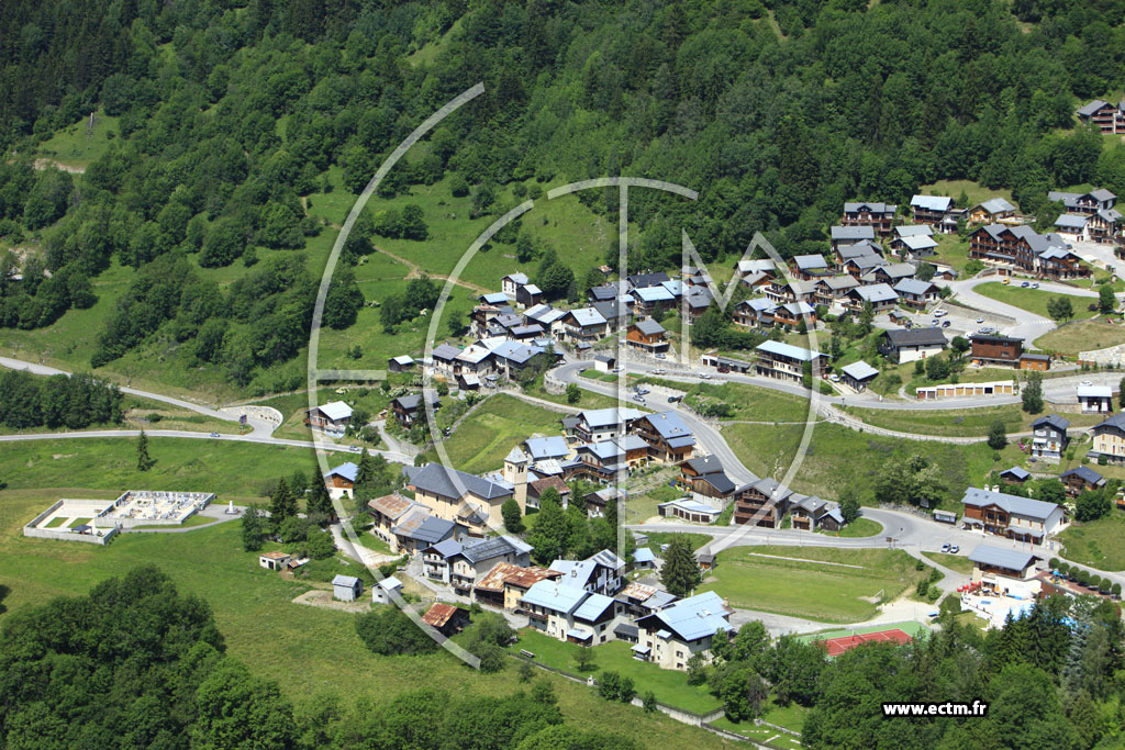 Photo arienne de Champagny-en-Vanoise