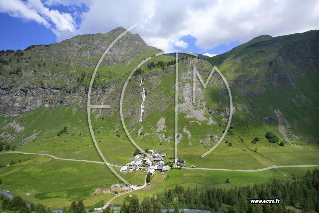 Photo arienne de Champagny-en-Vanoise (La Chiserette)