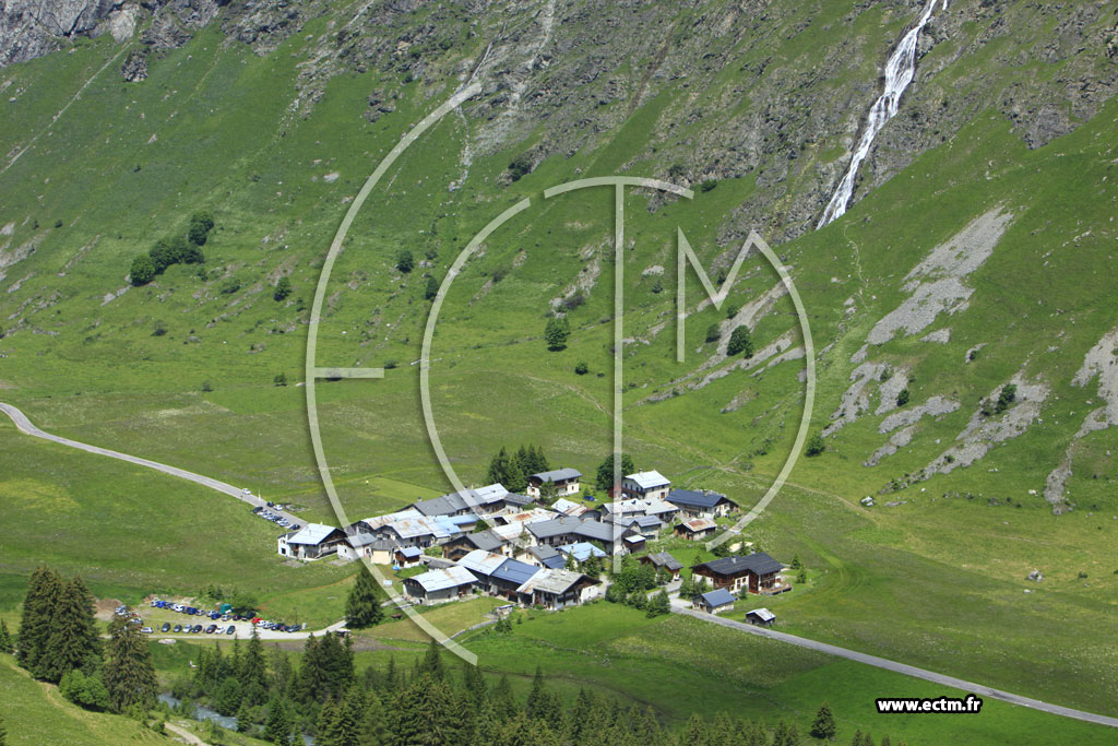 Photo arienne de Champagny-en-Vanoise (La Chiserette)