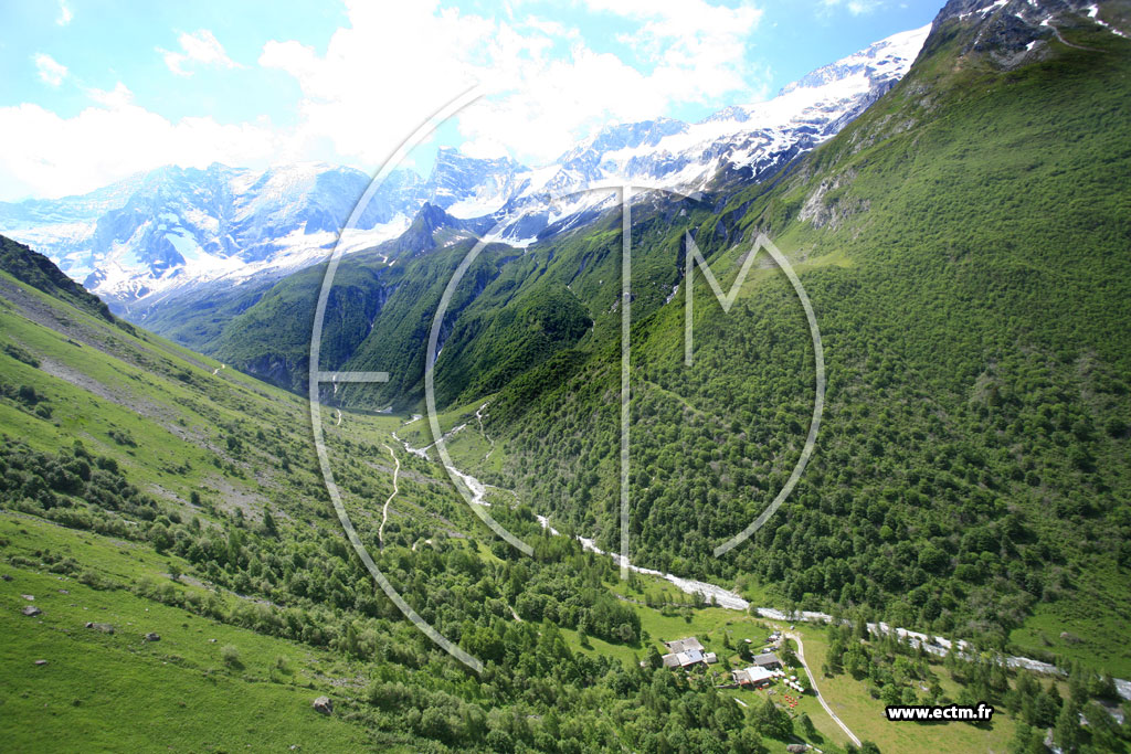 Photo arienne de Champagny-en-Vanoise (Le Laisonnay d'en Haut)