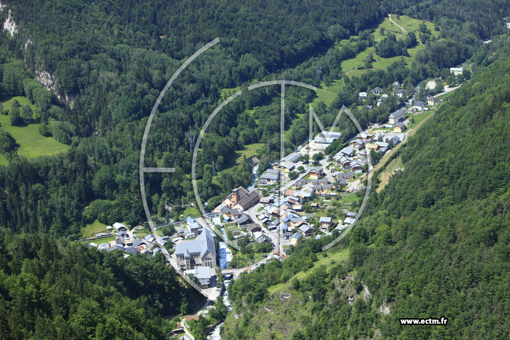 Photo arienne de Planay (Le Villard)