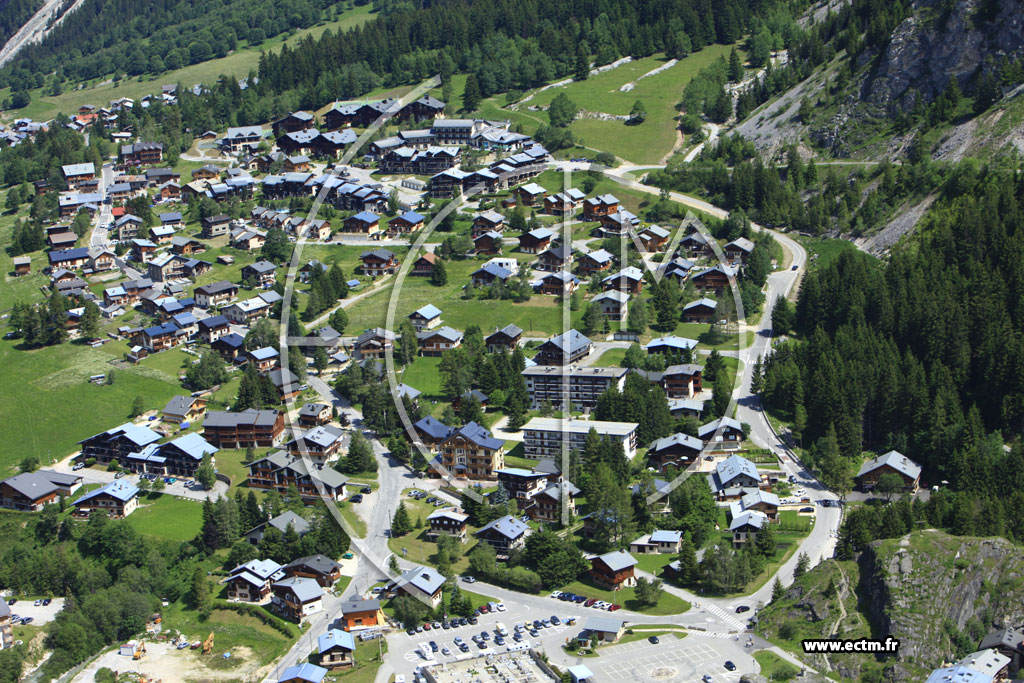 Photo arienne de Pralognan-la-Vanoise