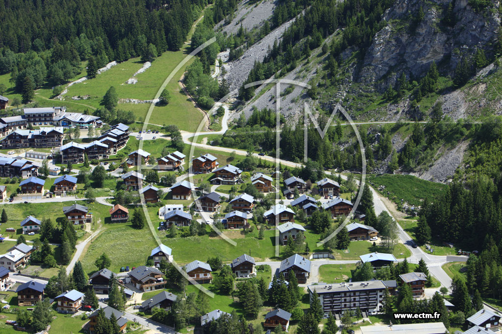 Photo arienne de Pralognan-la-Vanoise
