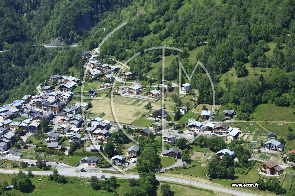 Photo arienne de Saint-Jean-de-Belleville (Villarly)