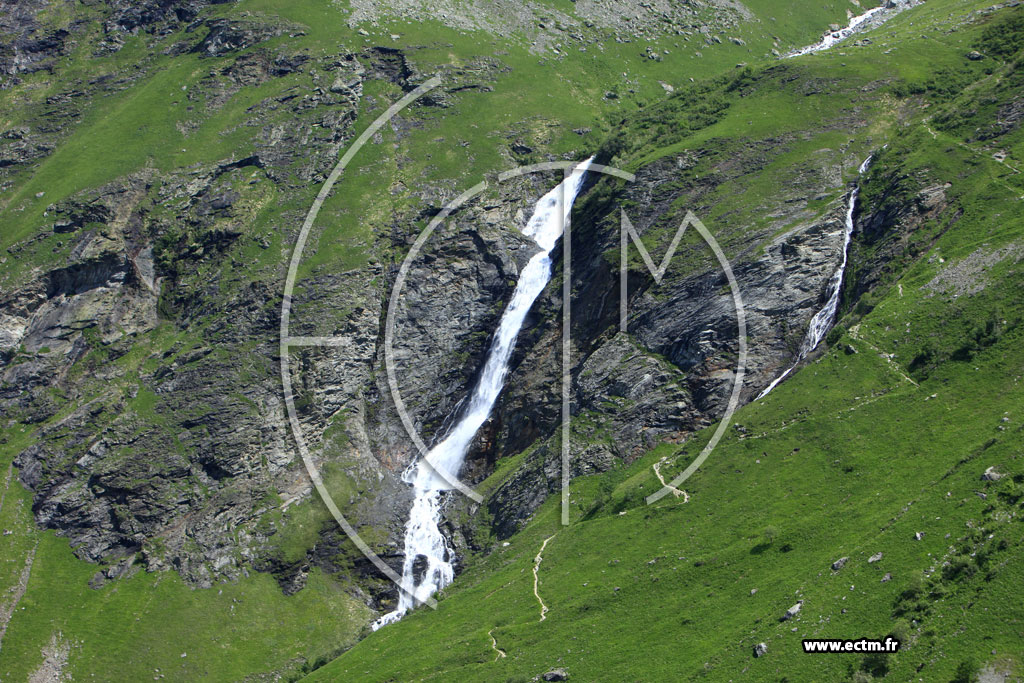 Photo arienne de Champagny-en-Vanoise (Cascade)